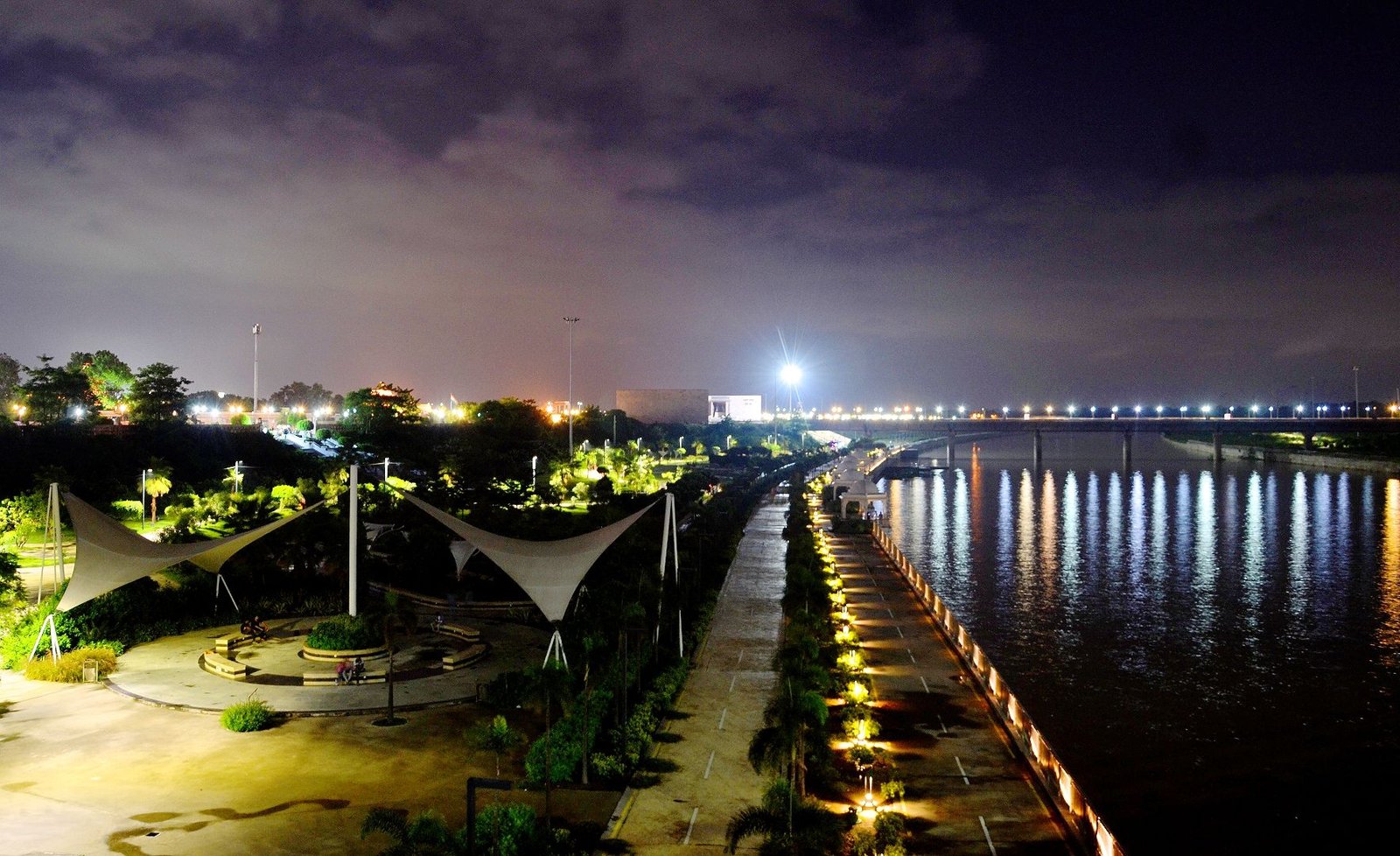 GOMTI RIVER FRONT, LUCKNOW